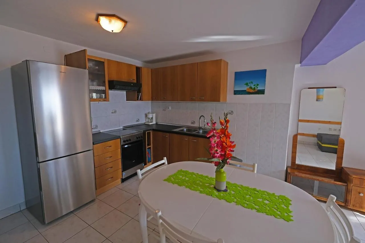 Art House Apartamento Stara Baška